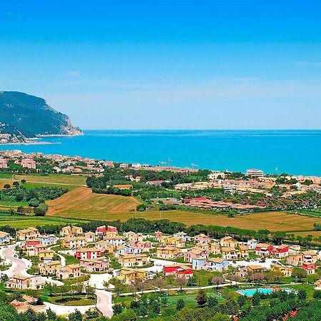Adamo Ed Eva Resort Numana Luaran gambar