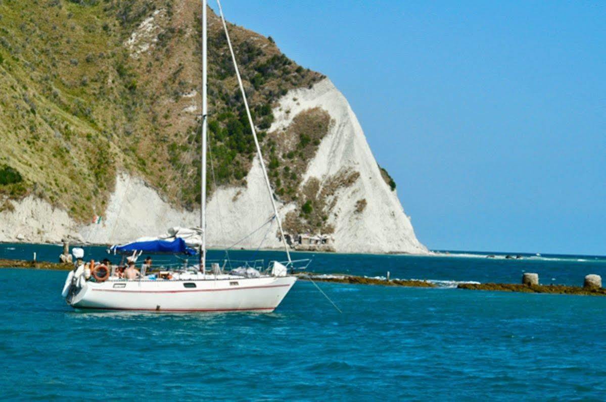 Adamo Ed Eva Resort Numana Luaran gambar